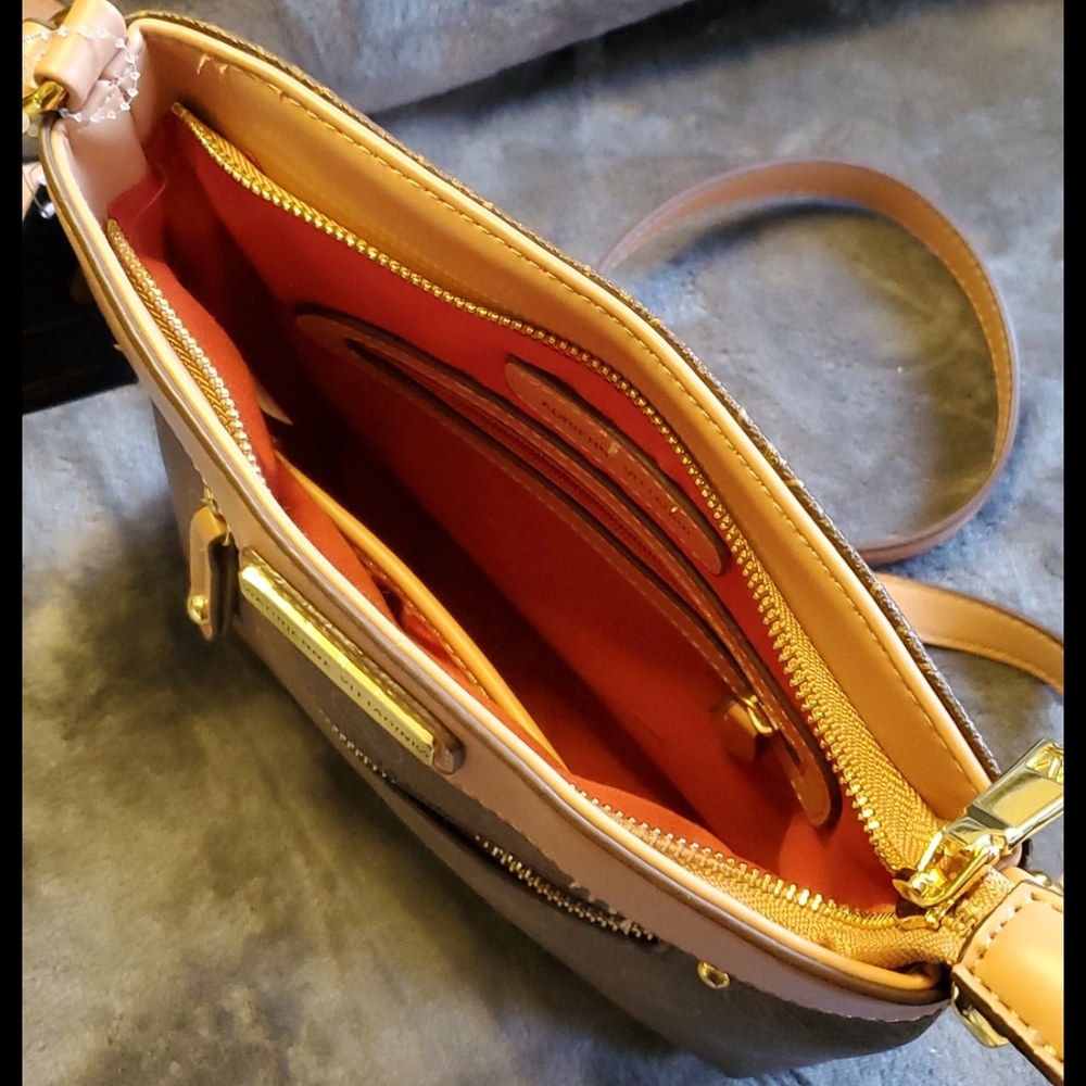 Handbag - Picture 2 of 4